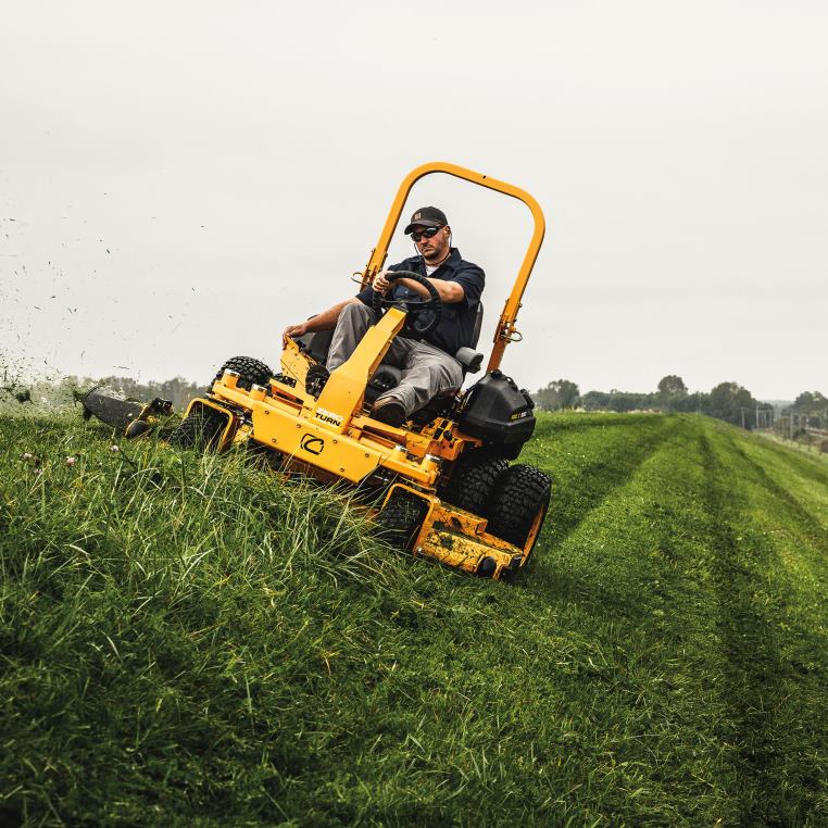 Equipment N4X8R275 Cub Cadet PRO Z 972 SD
